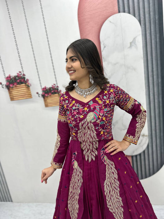 peacock Design Heavy Traditional Crop Top with Shrug (Maroon)