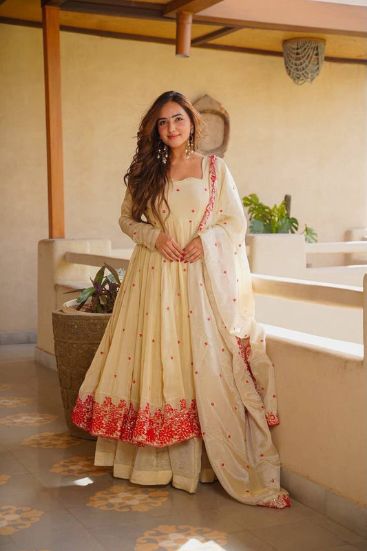 Avira's Elegant Ivory Base with Red Floral Detailing Anarkali Suit Set 6129