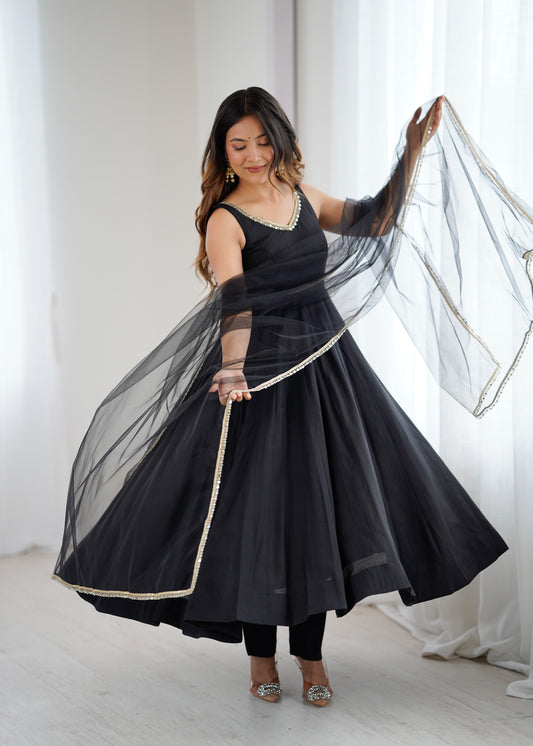 Aarti Black Color Anarkali Suit Set