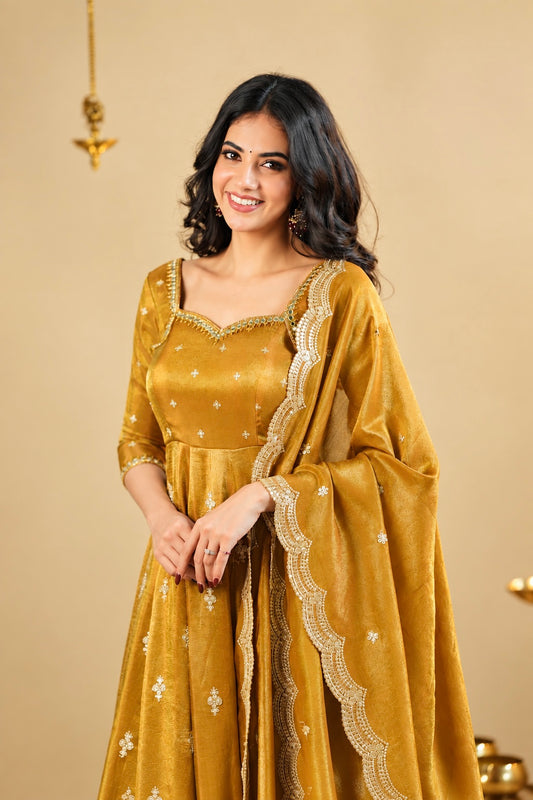 Myra cosmo Slit Anarkali Premium Suit Set