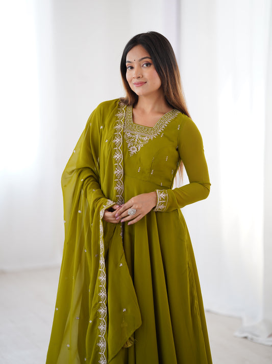 Mehendi Embroidery Kurta Set