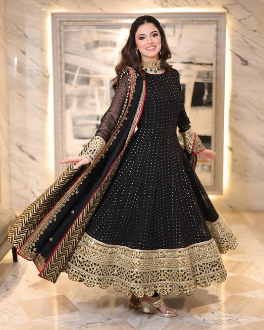 Kunza Black Royal Anarkali Set 6127