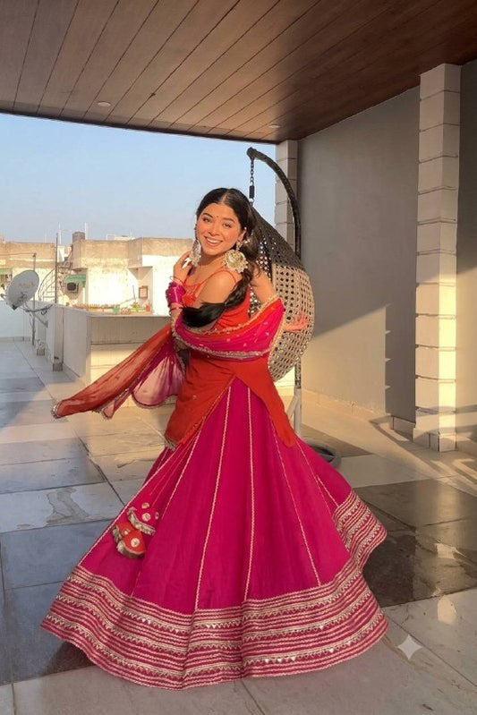 RANG-E-ROYALE BLOOMING LEHENGA SUIT SET