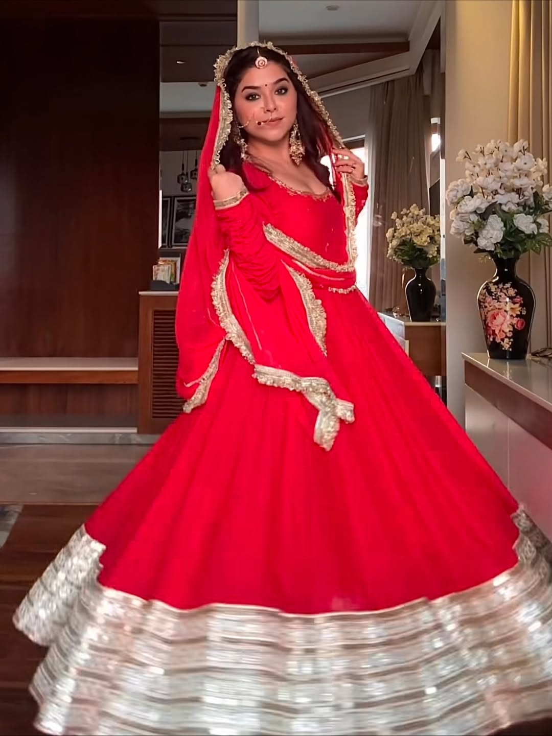 SUIT SET & GOWN