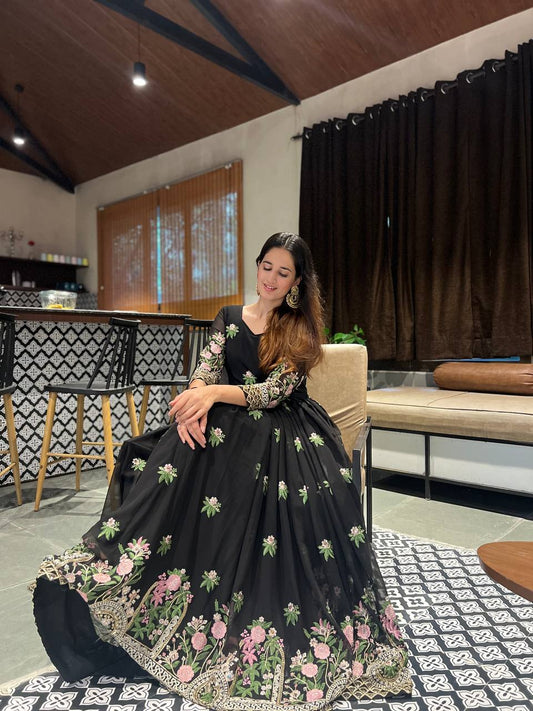 BLACK COLOR PREMIUM EMBROIDERED SUIT SET