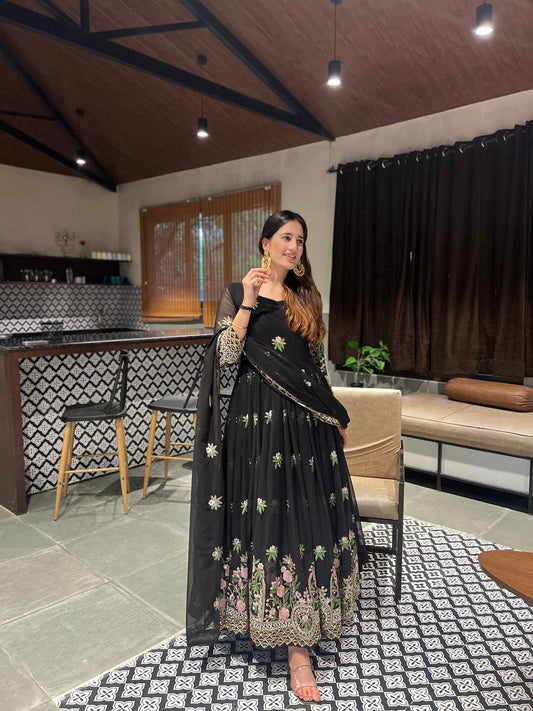 BLACK COLOR PREMIUM EMBROIDERED SUIT SET